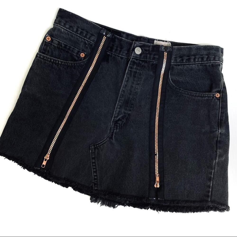 Furst of a Kind black jean skirt with front zippers size Small